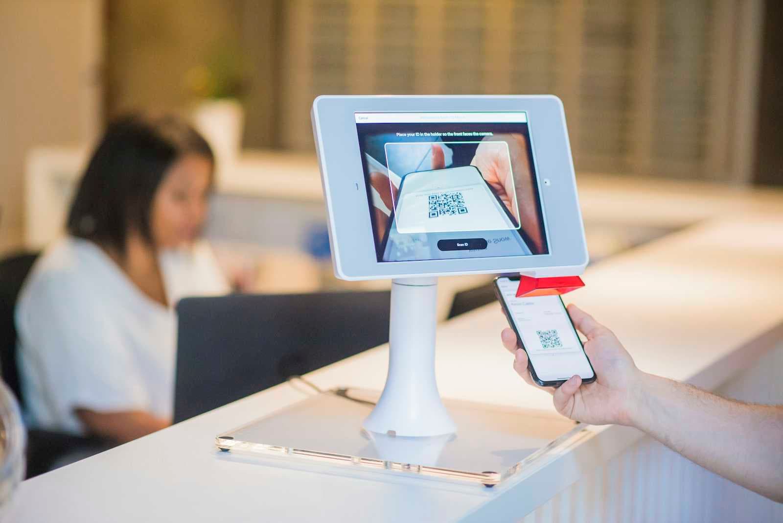 Streamlining Lobby Check-ins with Intelligent Visitor Management